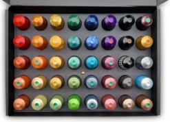 Koffie Proeverij Pakket Groot 40 Stuks Verschillende Smaken Met Mystery Card 'Get Well Soon' Met Persoonlijke (video) Boodschap | Verjaardag | Sinterklaas | Kerstpakket | Vaderdag | Moederdag | Jubileum | Valentijnsdag 11 Koffie Proeverij Pakket Groot 40 Stuks Verschillende Smaken Met Mystery Card 'Get Well Soon' Met Persoonlijke (video) Boodschap | Verjaardag | Sinterklaas | Kerstpakket | Vaderdag | Moederdag | Jubileum | Valentijnsdag -Koffie Korting Winkel 1200x865 1