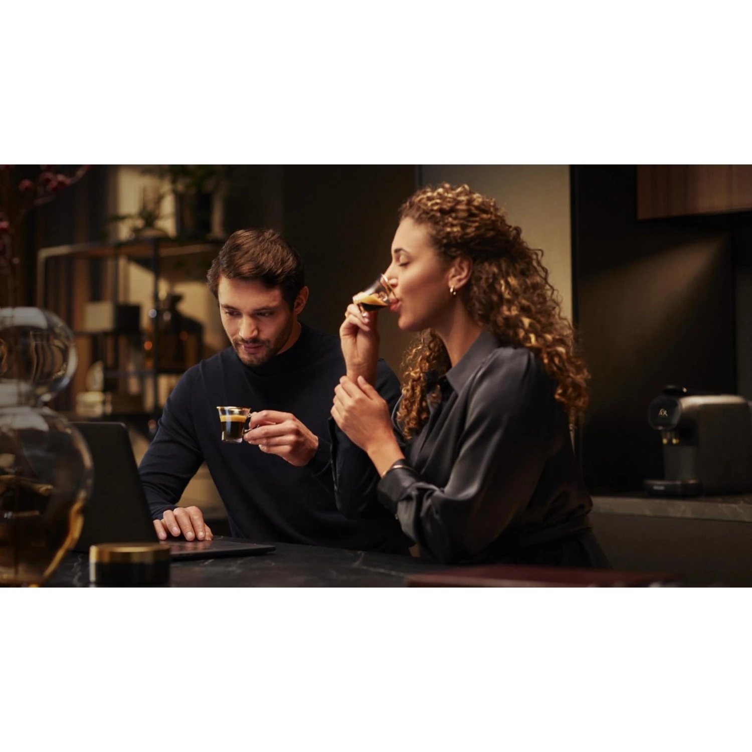 Philips Koffiecupmachine LM9012/60L'OR Barista Sublime Zwart 5 Philips Koffiecupmachine LM9012/60L'OR Barista Sublime Zwart - Afbeelding 5