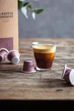 Nespresso Cups - De Koffiejongens - Espresso - 100% Biologisch Afbreekbaar - 60 Cups - 100% Nespresso Compatible 5 Nespresso Cups - De Koffiejongens - Espresso - 100% Biologisch Afbreekbaar - 60 Cups - 100% Nespresso Compatible -Koffie Korting Winkel 800x1200 7